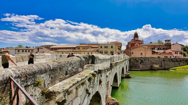 Ïî÷èâêà â Èòàëèÿ - Ðèìèíè 2026